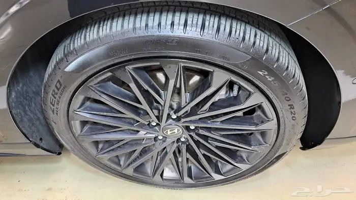 أزيرا كاليجرافي - 2023 - بنزين - 3.5cc وارد كوريا 9