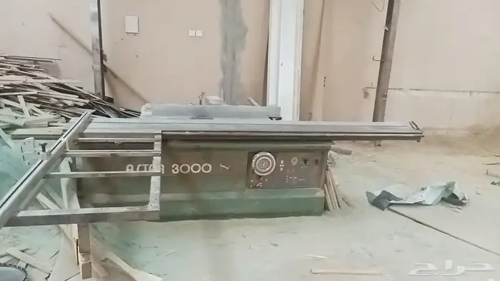 ورشة خشب كاملة للبيع معدات فقط 6