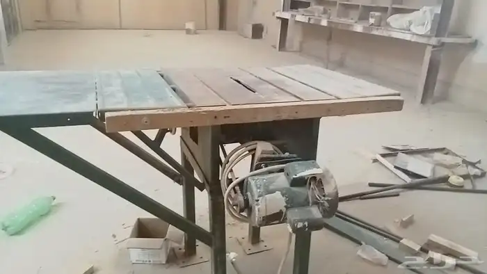 ورشة خشب كاملة للبيع معدات فقط 1