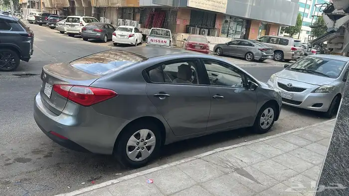 كيا سيراتو للبيع 5