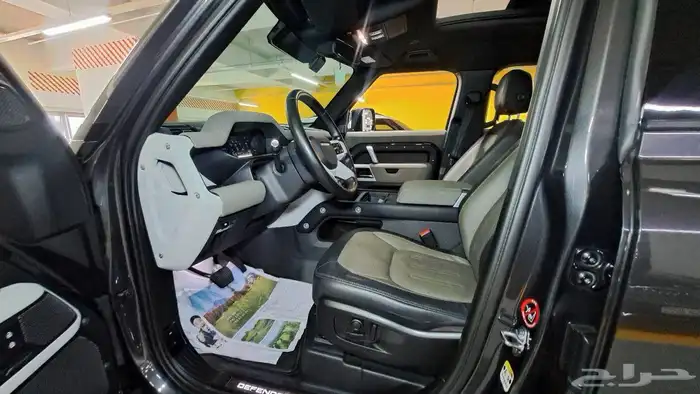 لاند روفر ديفندر 2022 Defender P300 X-Dynamic 16