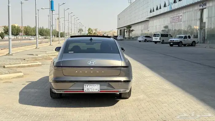 ازيرا 2024 للبيع 4