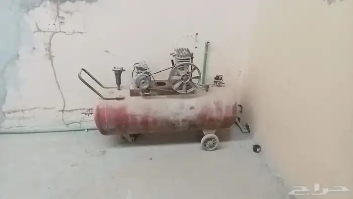 ورشة خشب كاملة للبيع معدات فقط 3