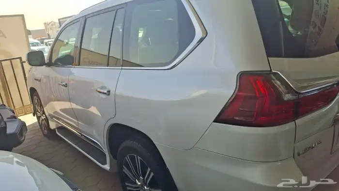 لكزس LX 2021 مستعملة مفحوصة مضمونة مصينة 2