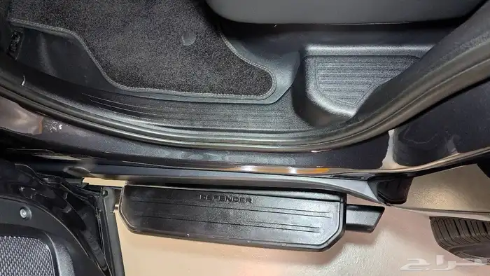 لاند روفر ديفندر 2022 Defender P300 X-Dynamic 28