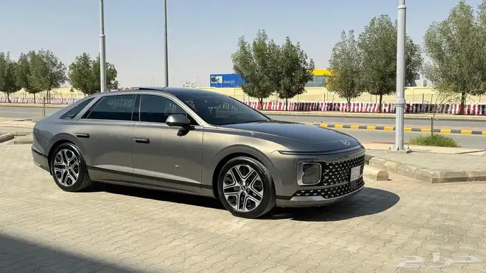 ازيرا 2024 للبيع 1