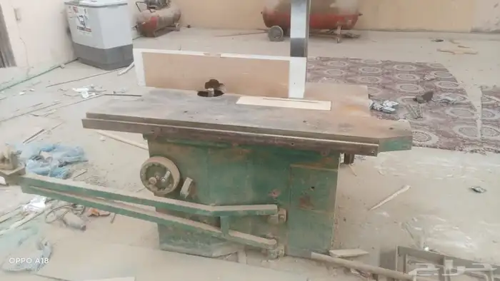 ورشة خشب كاملة للبيع معدات فقط 8