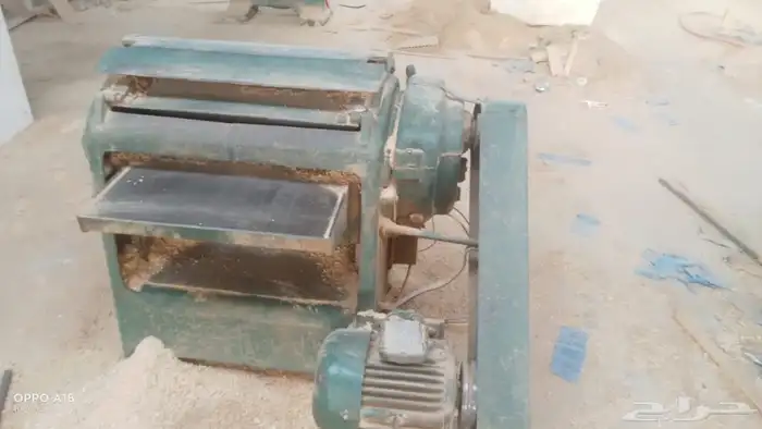 ورشة خشب كاملة للبيع معدات فقط 15