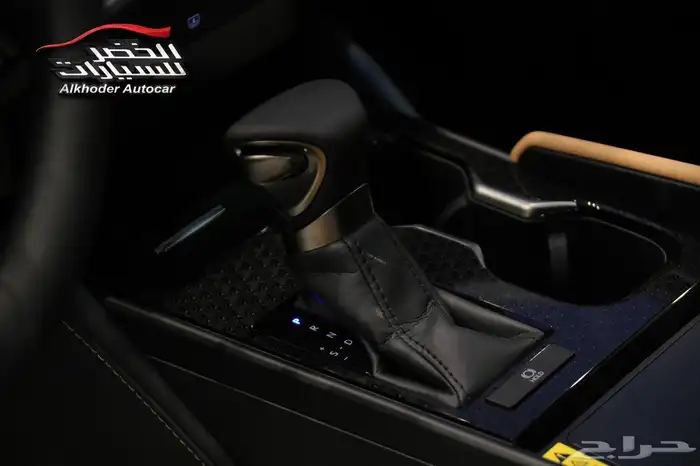 لكزس اي اس 250 بنزين 2025 8
