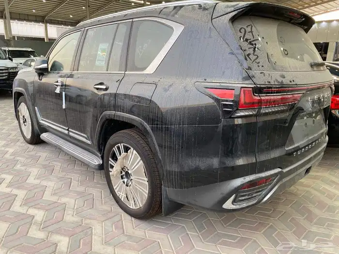 لكزس BB LX600 عماني 2025 16