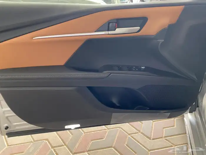 تويوتا كامري جراندي موديل 2025 لون ابيض بانوراما 29