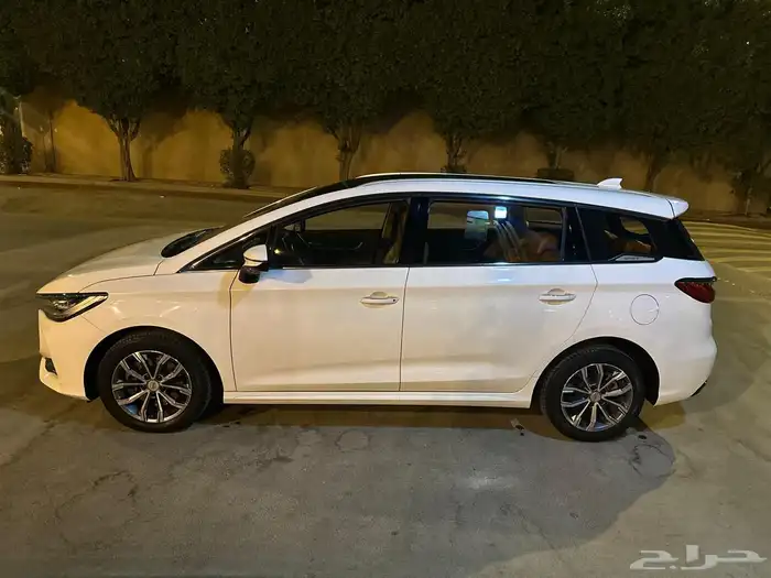 سياره بي واي دي سونج ماكس موديل 2020 فل اوبشن ابيض ممشى 1