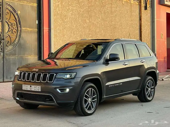 جراند شروكي ليمتد 2017 - 8 سلندر فل كامل 7