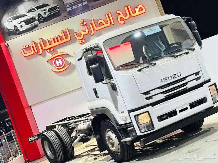 ايسوزو شاحنة 4طن قصير وطويل موديل 2025 ياباني الصنع 1