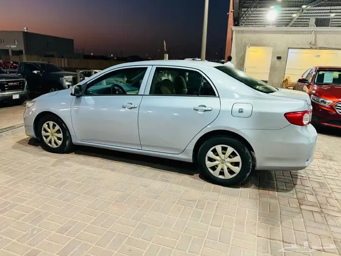 تويوتا كورولا 2013 للبيع ( الجبيل) 5