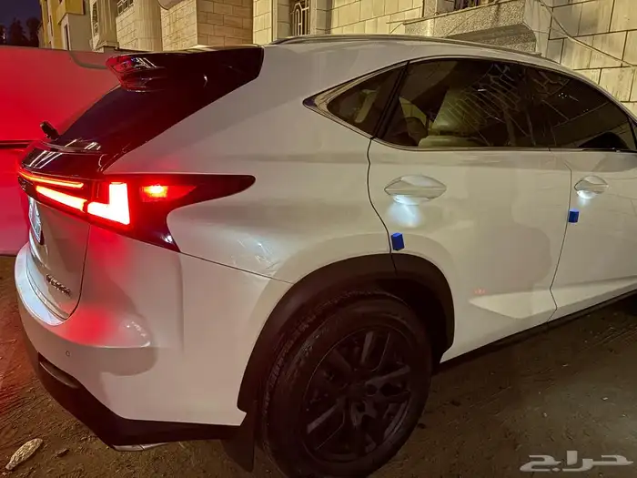 لكزس ان اكس 200 NX 1