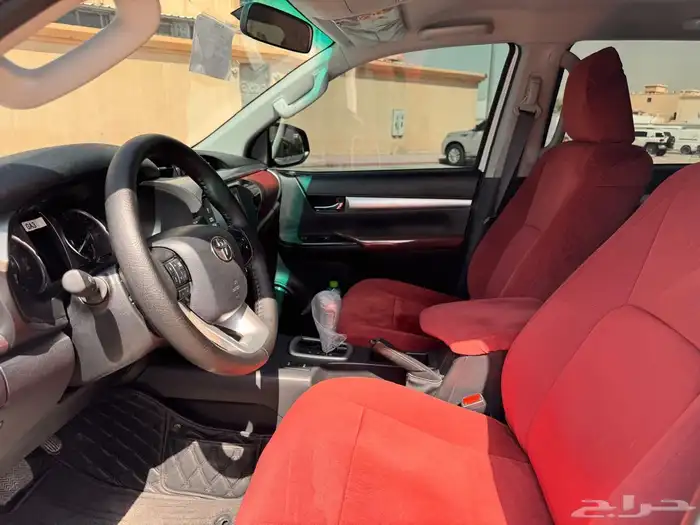 هايلكس 2022 بنزين دبل اوتماتيك بحالة الوكالة ممشى قليل 19