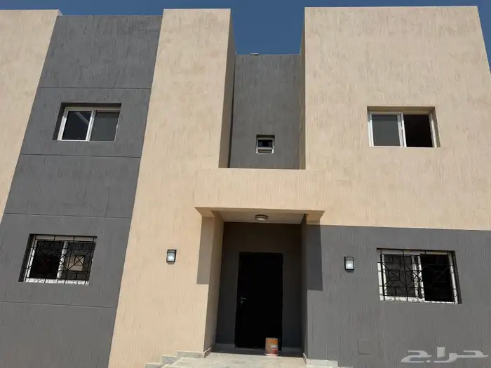 فيلا جديدة للإيجار إسكان الشواجرة 0