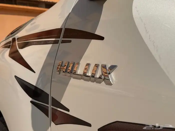 هايلكس 2022 بنزين دبل اوتماتيك بحالة الوكالة ممشى قليل 12