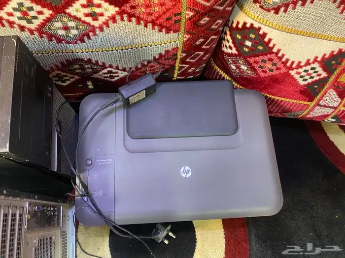 موجود 3 اجهز كمبيوتر 2 طابعه وسستم كاميرات 3