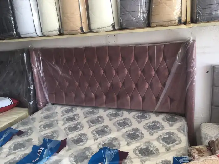 غرفة نوم كاملة  أثاث منزلي  سرير ودولاب وبطانيات 25