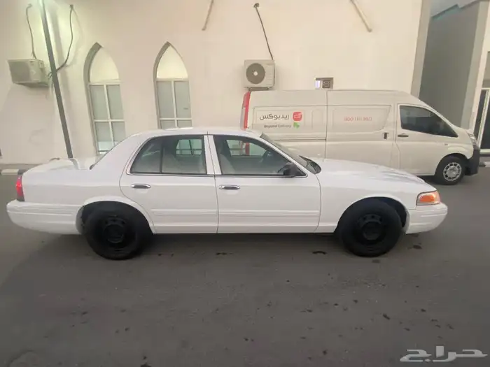 فورد فكتوريا 2011 بوليسي نظيف 2