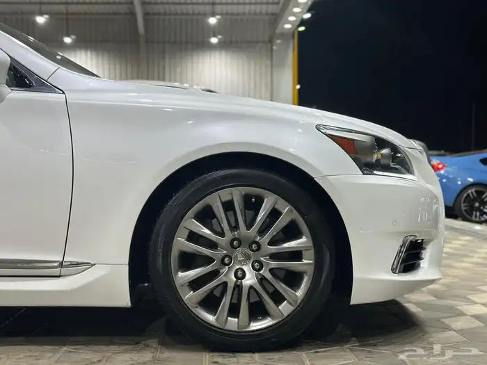 لكزس LS 460 L فل كامل موديل 2013 عداد 62 الف 7