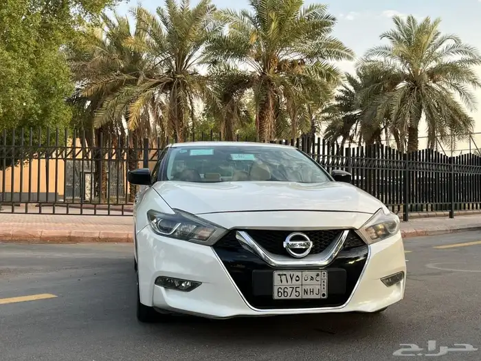 (نيسان مكسيما 2016 (( بحالة ممتازة ) 14