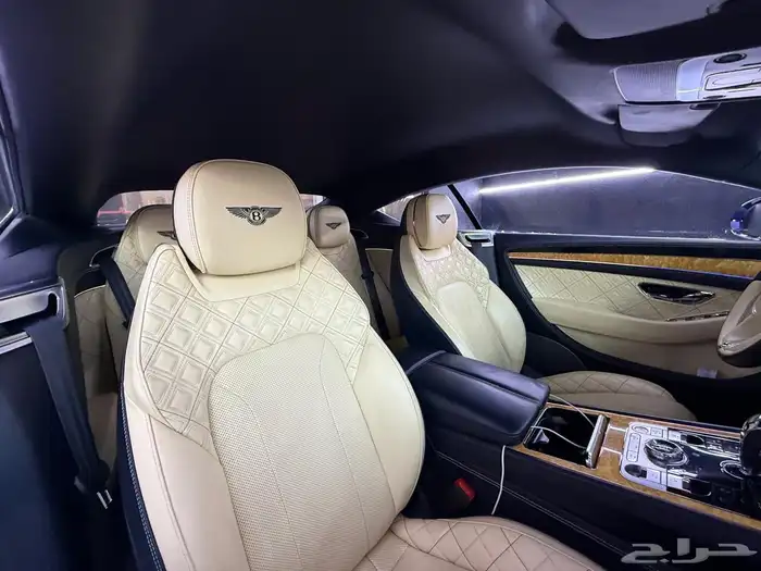 بنتلي 2018 12