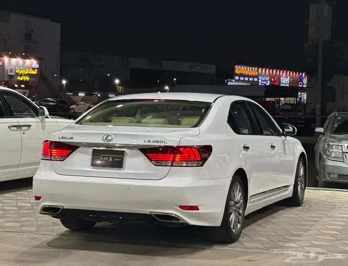 لكزس LS 460 L فل كامل موديل 2013 عداد 62 الف 3