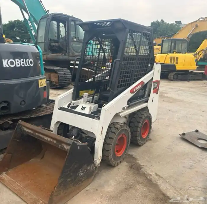 بوبكات صغير بعرض متر للايجار يومي وشهري 0