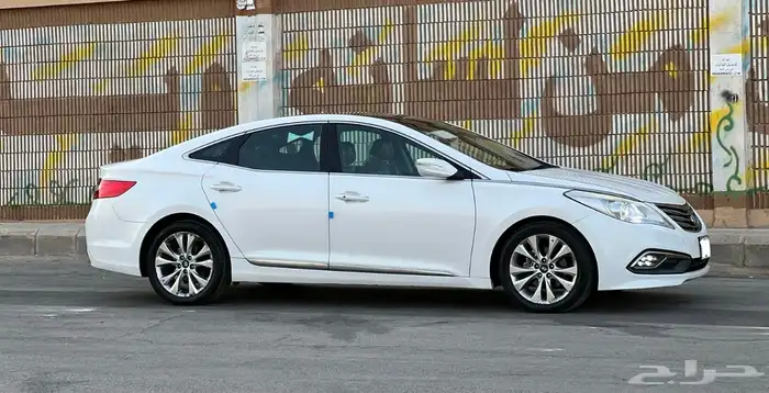 هيونداي ازيرا 2012 4