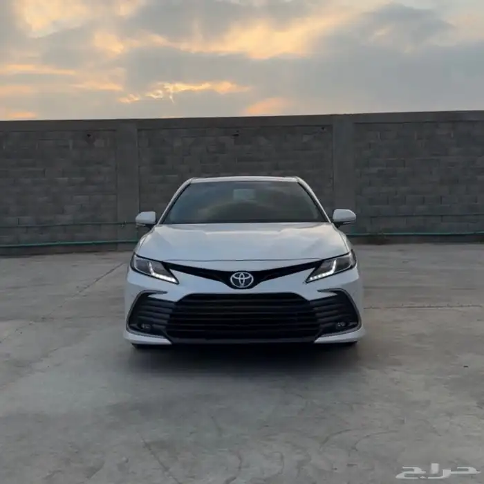 للبيع كامري 2023 وكالة اول مالك نظيف . 0
