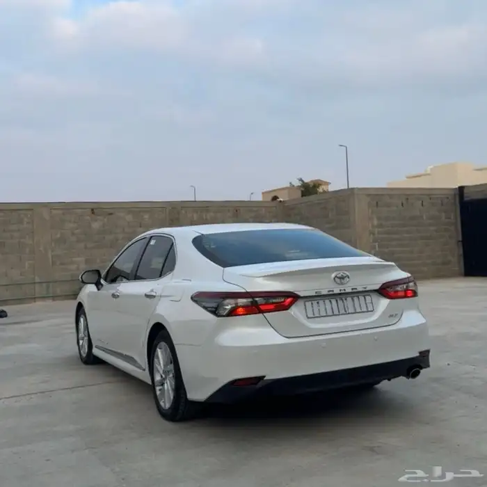 للبيع كامري 2023 وكالة اول مالك نظيف . 3