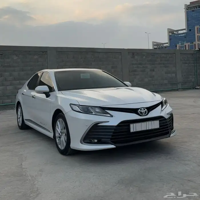 للبيع كامري 2023 وكالة اول مالك نظيف . 1