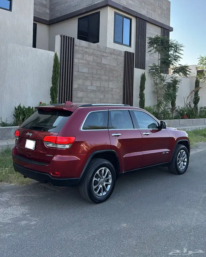 جراند شيروكي 2015 لاريدو 3