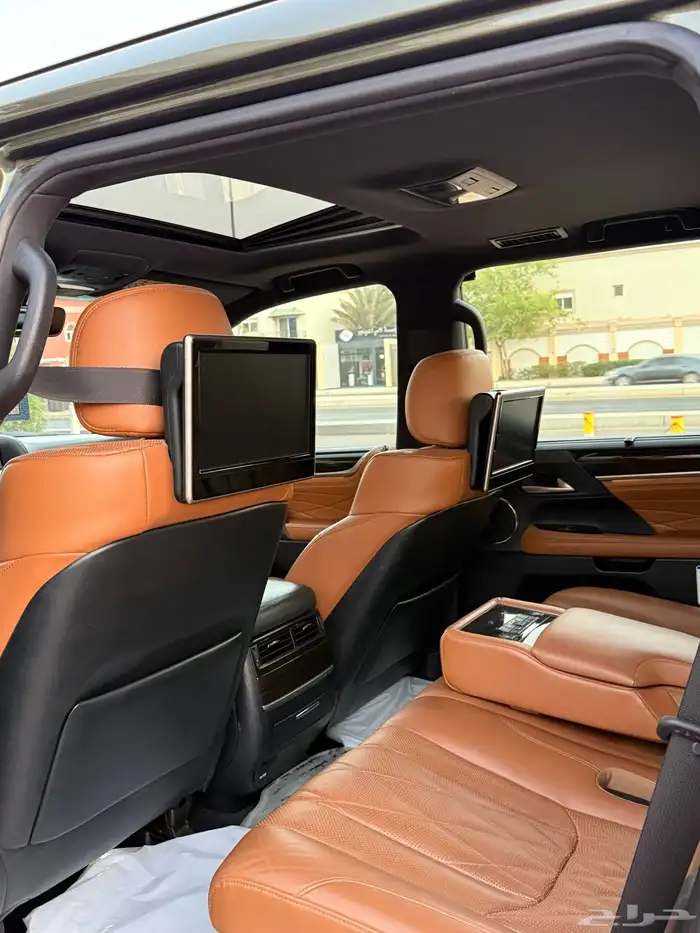 لكزس LX570 2021 5