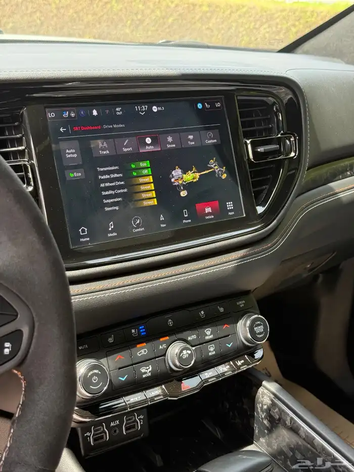 دوج درانجو SRT هليكات 2025 11