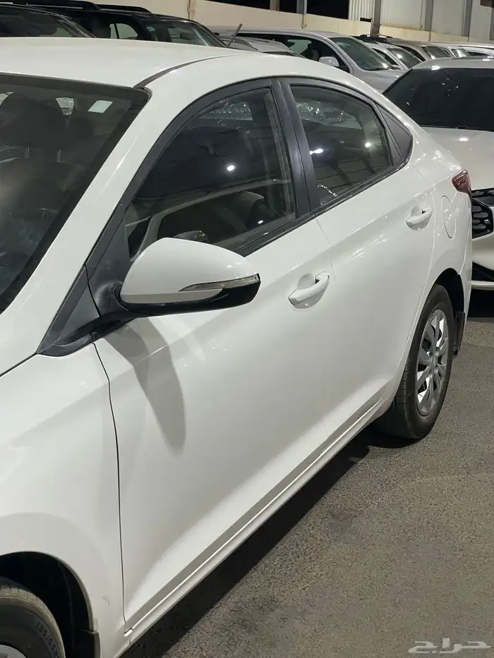 للبيع اكسنت 2019 10