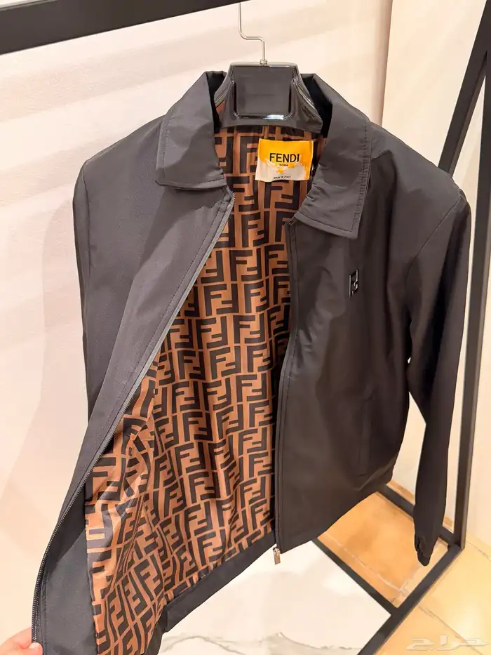 أفخم جاكيتات من أرقى الماركات العالمية 33