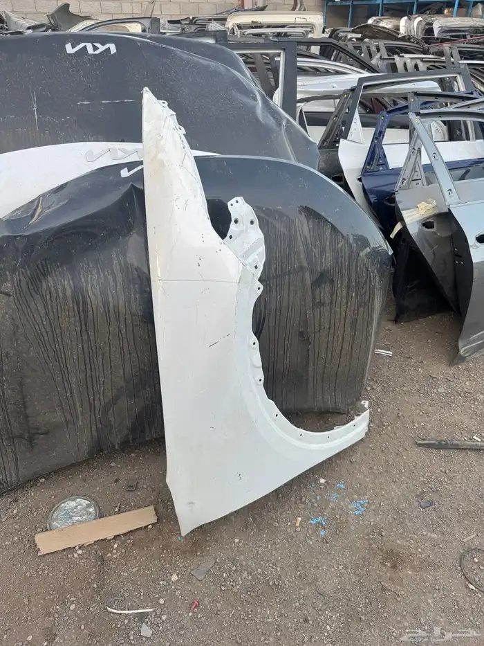 رفرف يمين يسار كراون 2024_2025 0