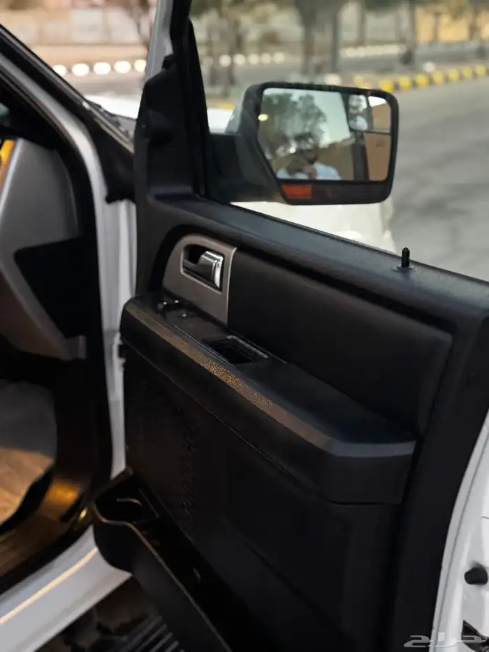 فورد اكسبيدشن 2015 11