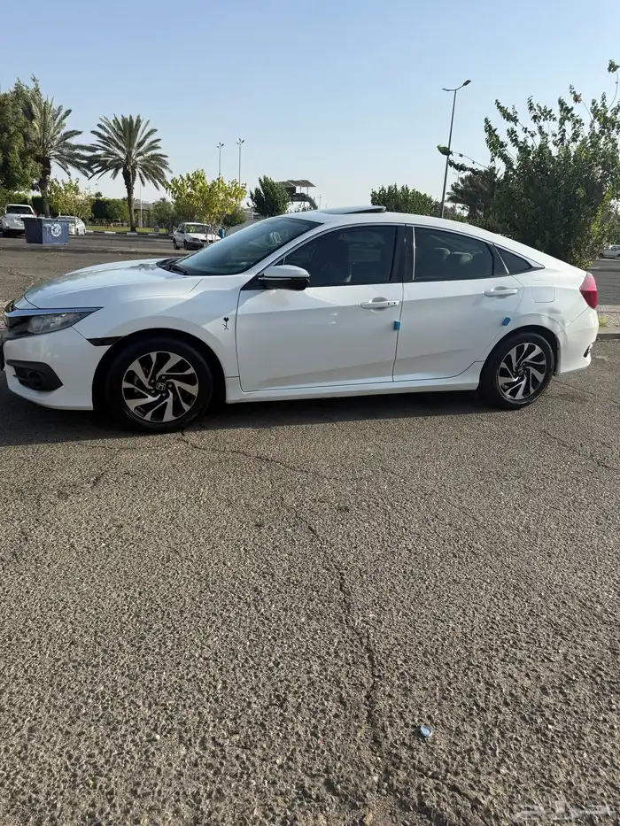 هوندا سيفيك 2016 مفحوصة و مجددة بدون اي ملاحظه سعر البيع 35 1