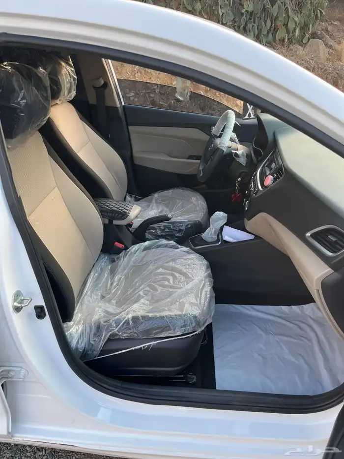 اكسنت 2023 للبيع 12