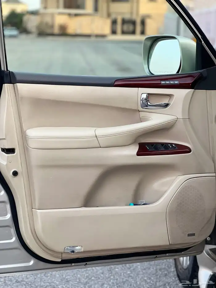 لكزس LX570 2014 فل ( بريمي ) 19