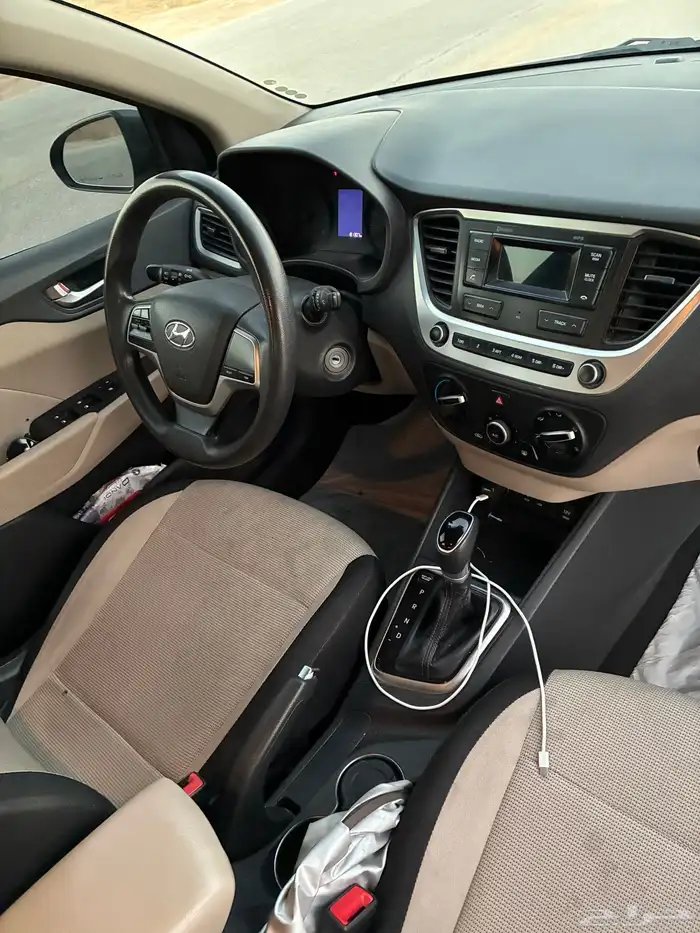 للبيع اكسنت موديل 2020 فحص استماره ساري والحد 32 الف 15