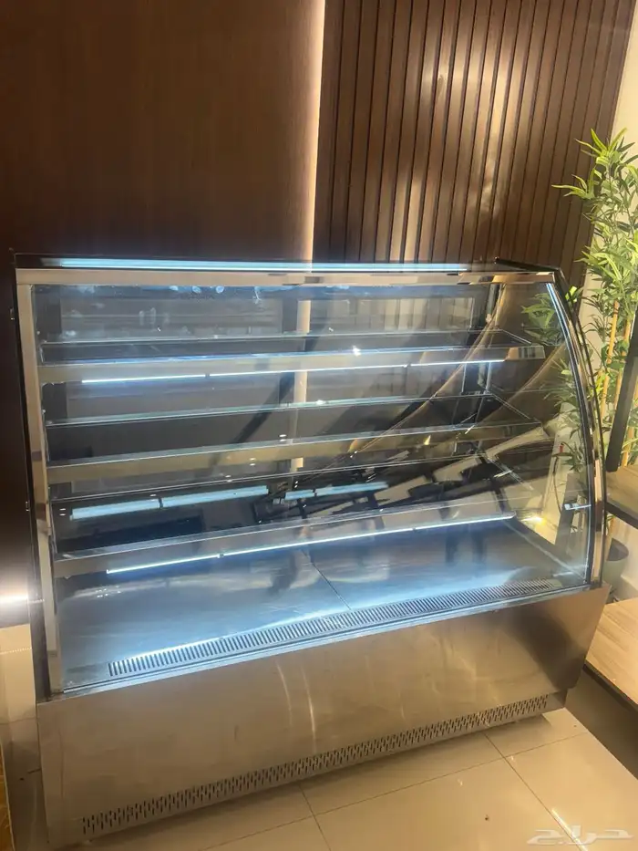 ثلاجة عرض لمحلات الكوفيهات او الحلويات 1