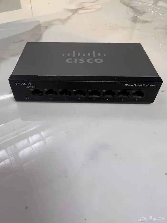 موزع شبكة من سيسكو - 8 منفذ - SF100D-08-EU 0