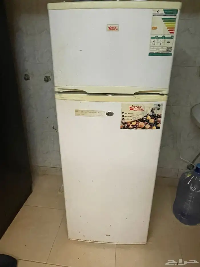 أثاث متنوع للبيع- نظيف جدا 2