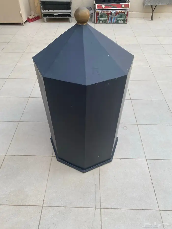 صندوق حاوية نفايات 2